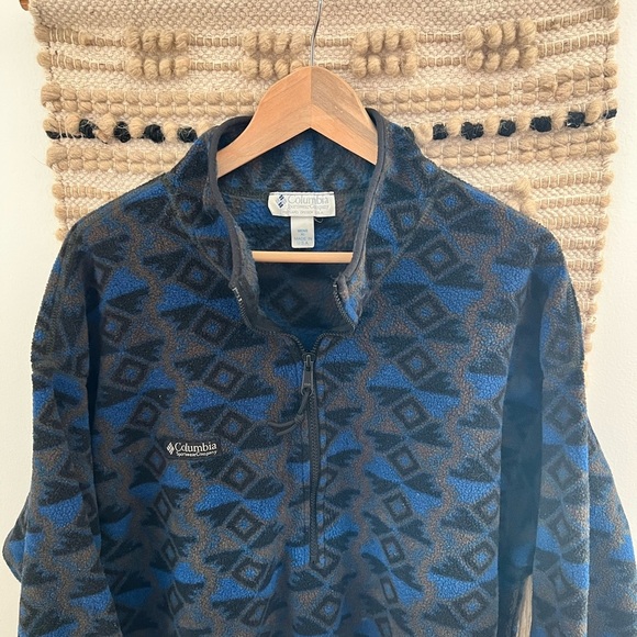 Vintage Y2K Columbia Men's Aztec Patterned Half Zip Fleece - Picture 3 of 9